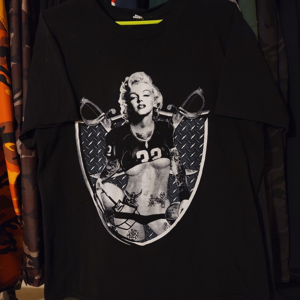 Marilyn Monroe x Oakland Raiders T Shirt